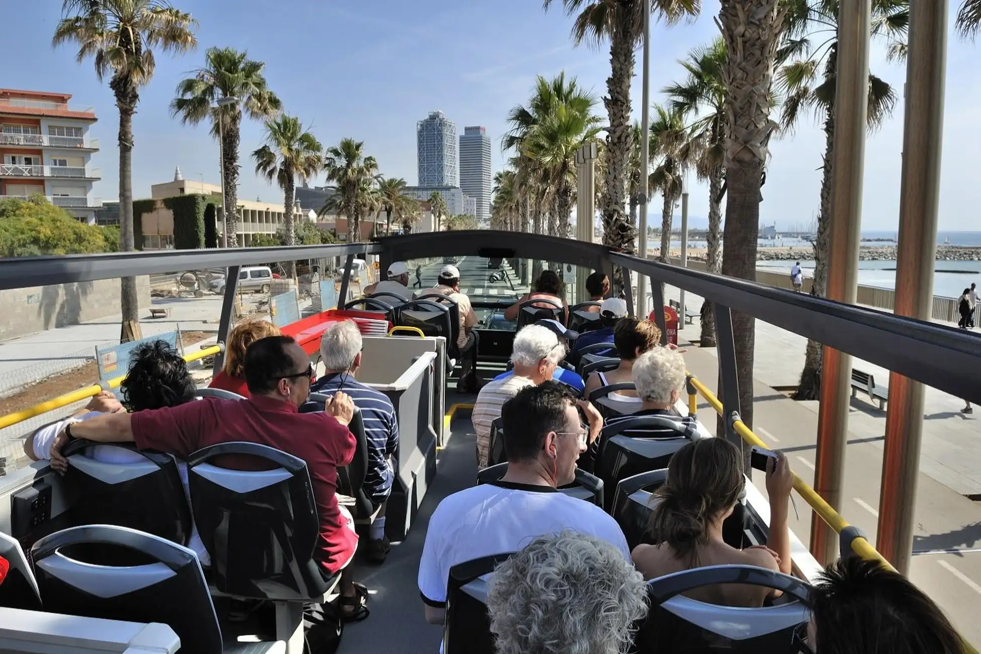 Barcelona: 24 or 48-Hour Hop-On Hop-Off Bus Tour